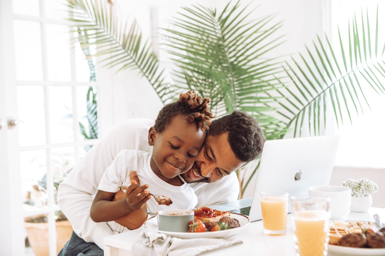 Parenting: 5 Ways to Get Your Kids to Eat Better